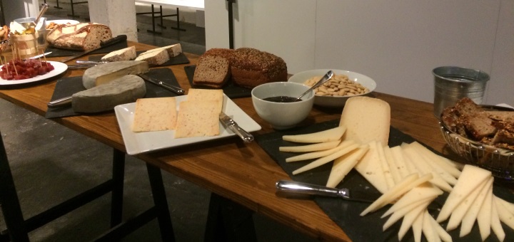 Atelier de dégustation de fromages animé par Cocktail Dinatoire, service traiteur à Bordeaux